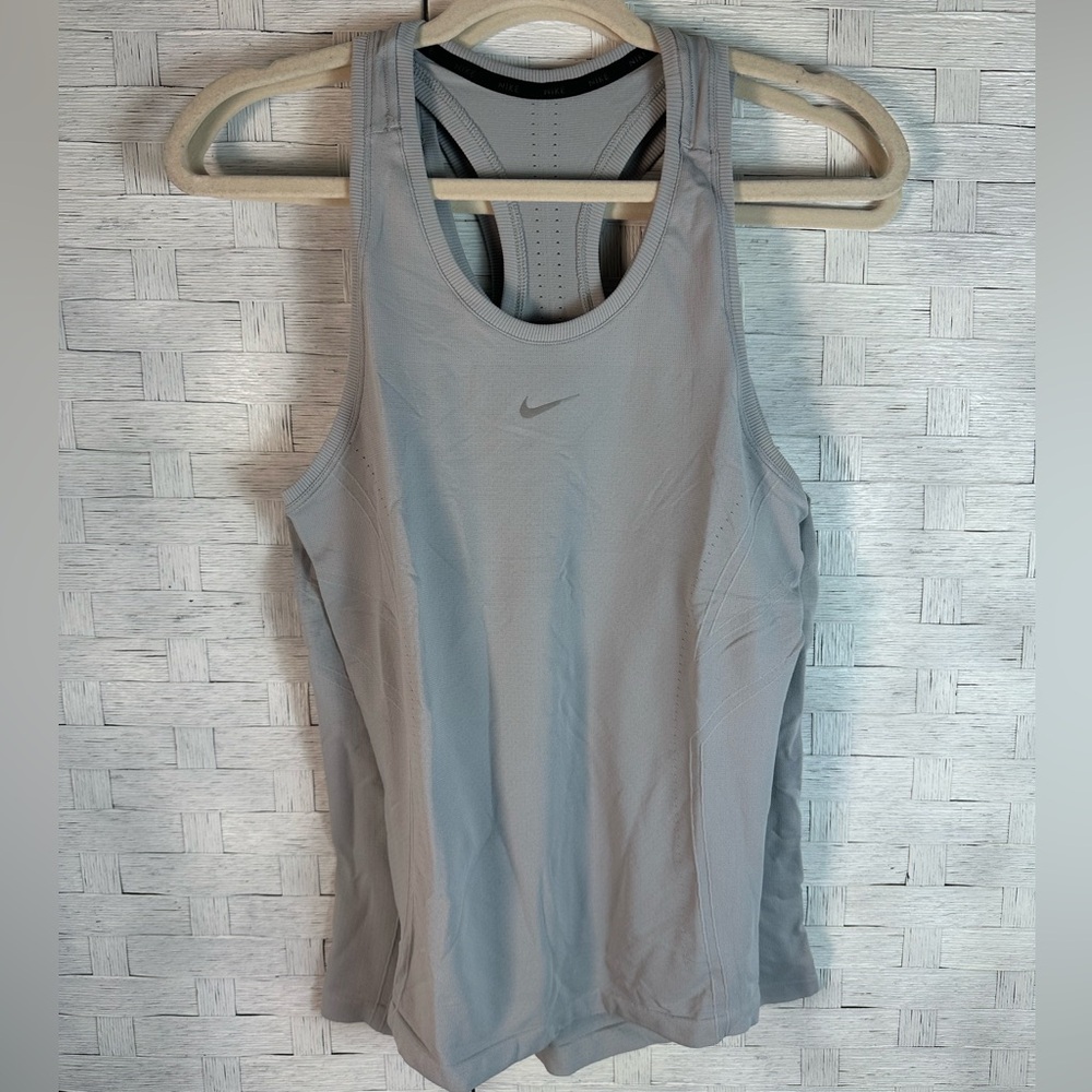 Nike razes back tank top gray athletic athleisure slim fit running tank workout2